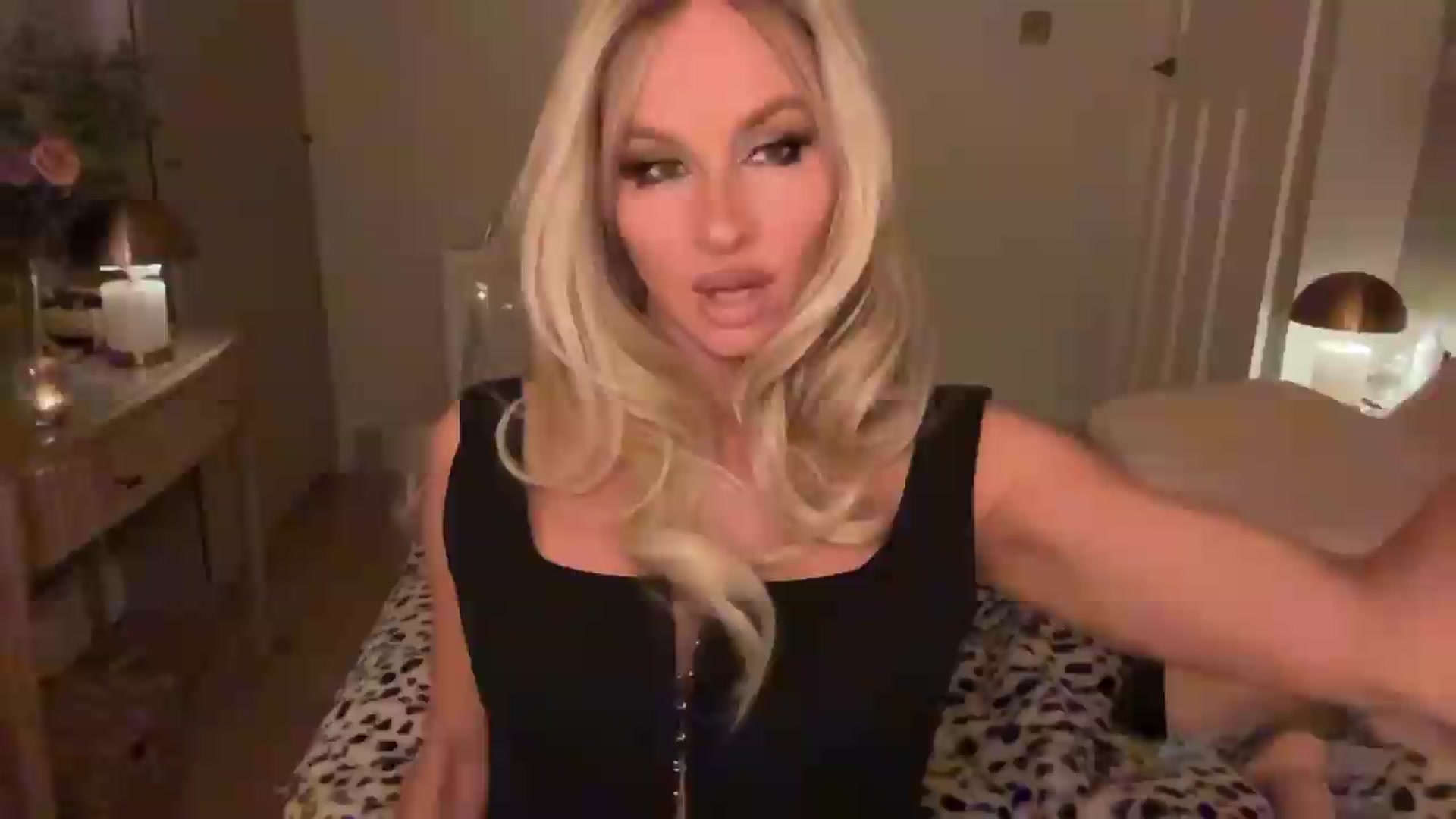 Gallery image thumbnail from TatianaTate's myfreecams stream on, 07/22/2026, 21:58 image 12 of 20