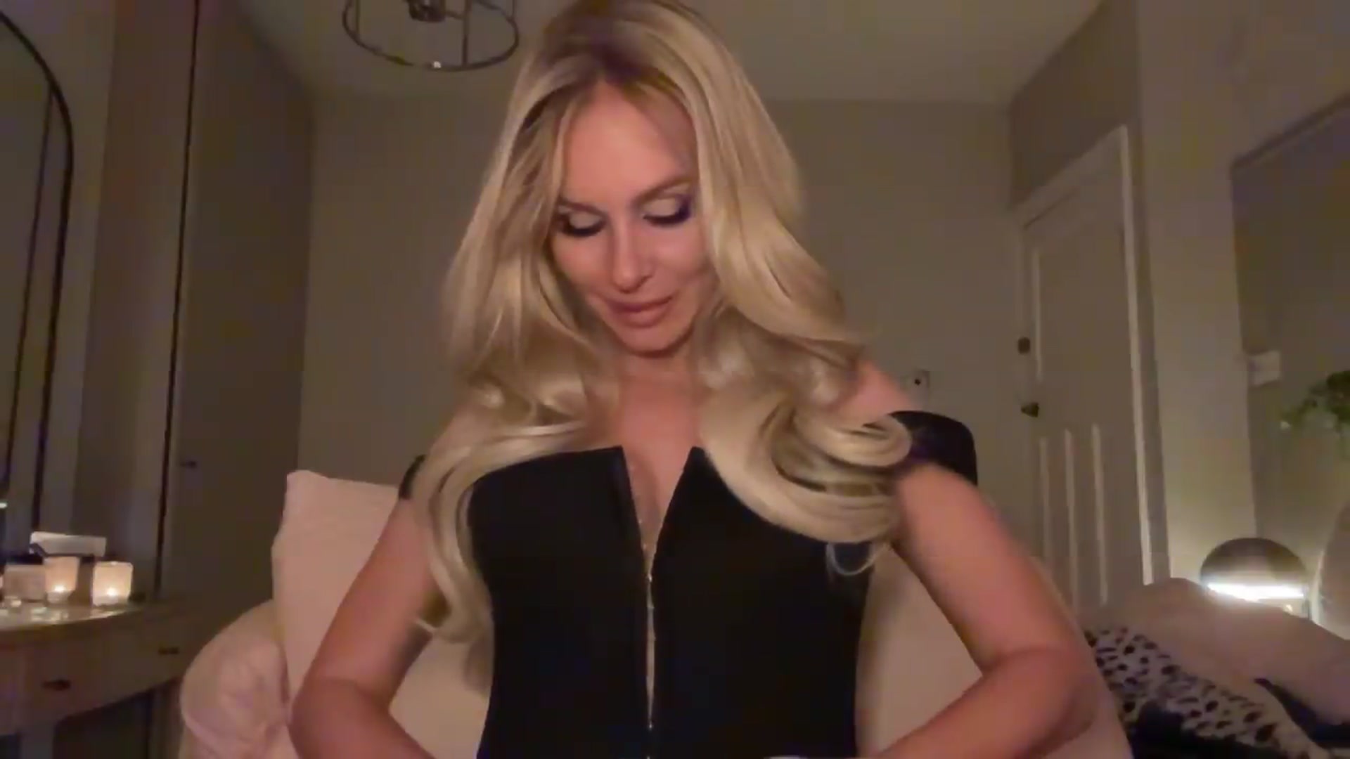 Gallery image thumbnail from TatianaTate's myfreecams stream on, 08/30/2026, 22:22 image 5 of 20