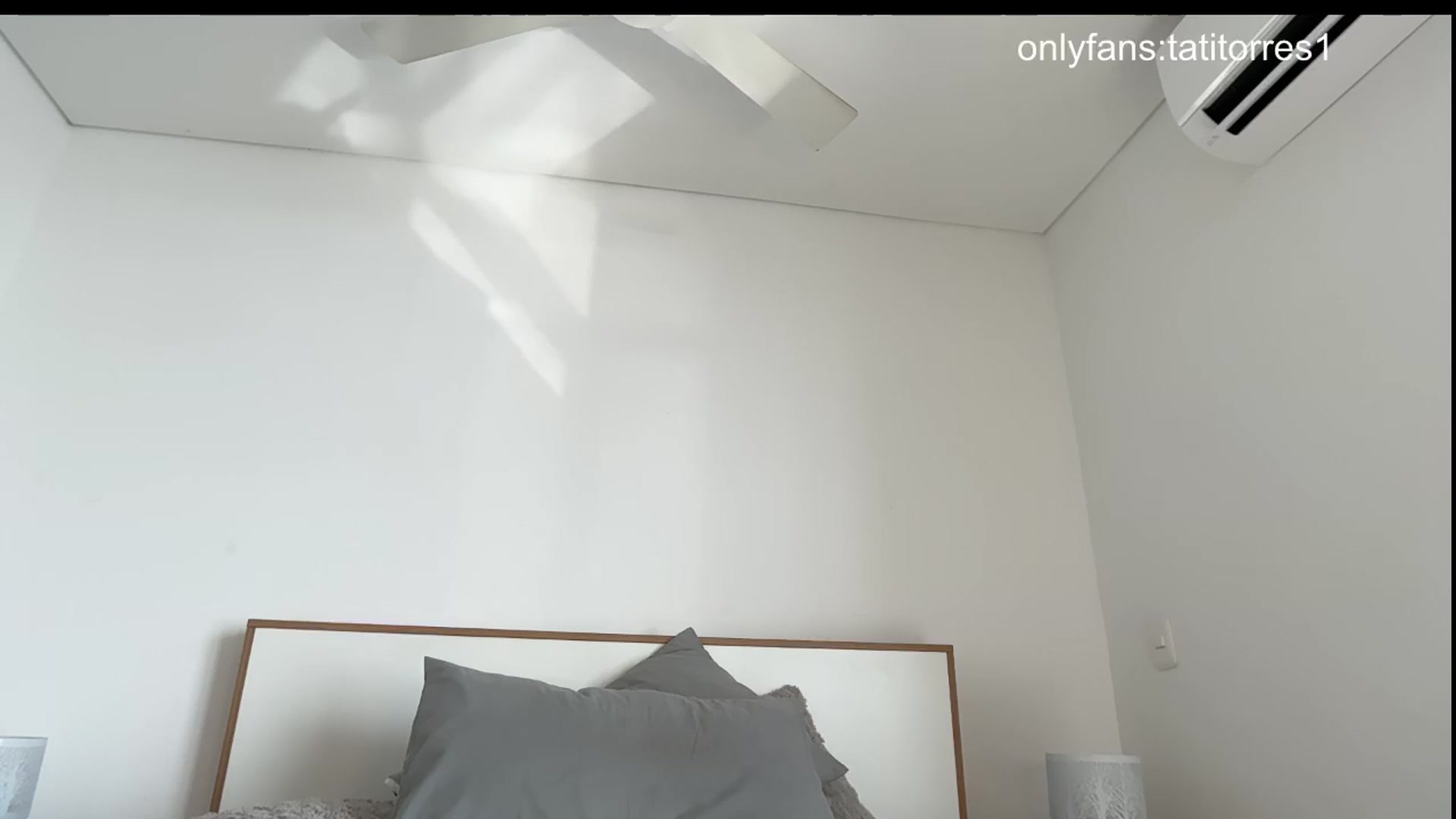 Gallery image thumbnail from Tatianatorres's myfreecams stream on, 08/30/2026, 21:33 image 11 of 20