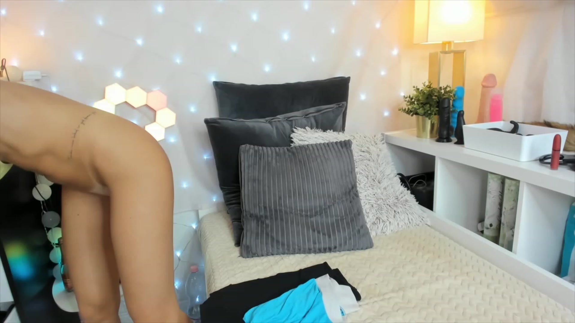 Gallery image thumbnail from TatjanaTilers's myfreecams stream on, 05/28/2023, 09:20 image 6 of 20