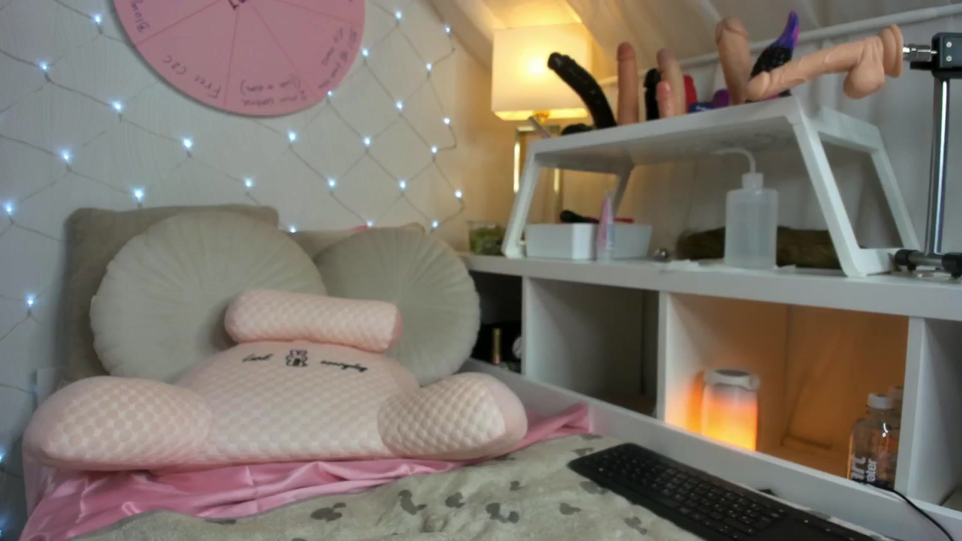 Gallery image thumbnail from TatjanaTilers's myfreecams stream on, 01/01/2025, 11:12 image 12 of 20
