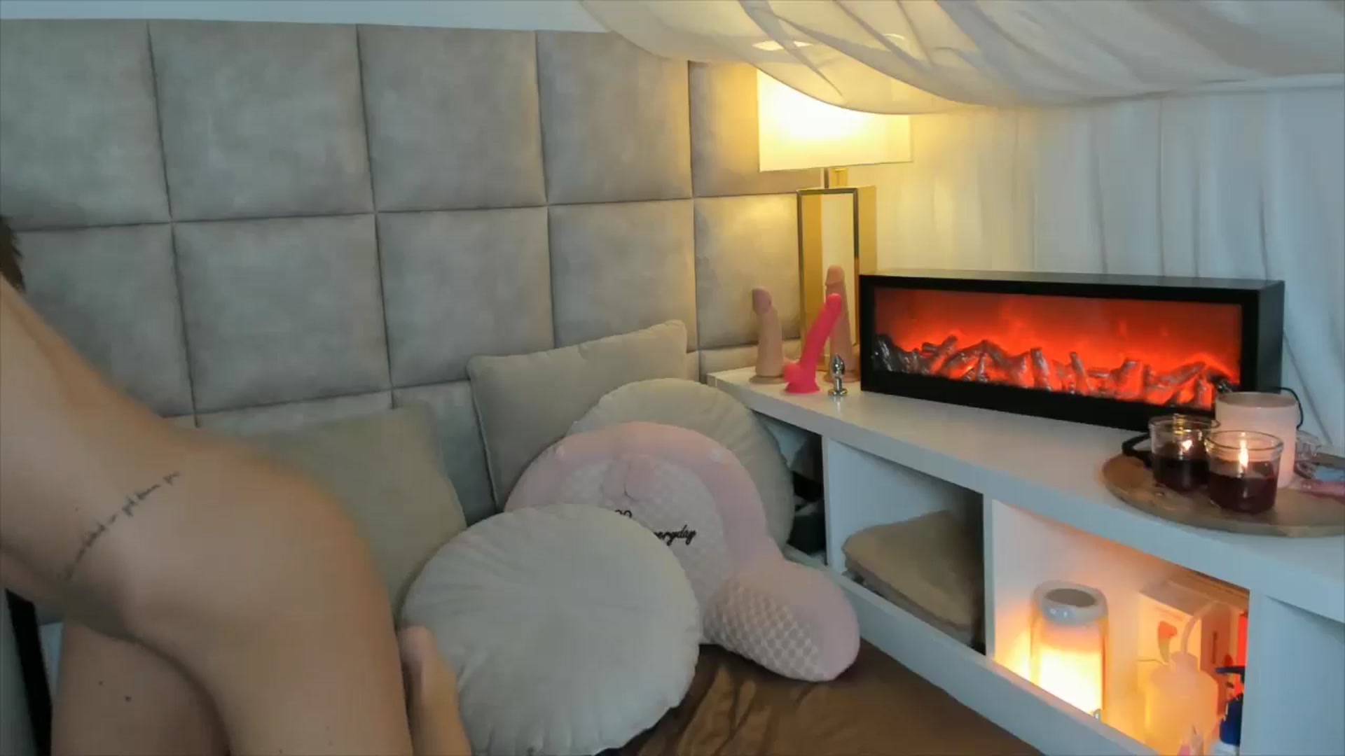 Gallery image thumbnail from TatjanaTilers's myfreecams stream on, 01/01/2026, 16:35 image 3 of 20