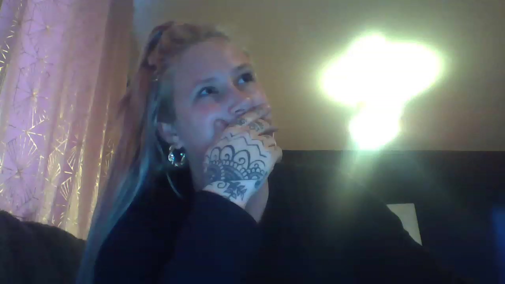 Gallery image thumbnail from Tatsandtitsx's myfreecams stream on, 11/16/2022, 13:05 image 6 of 20