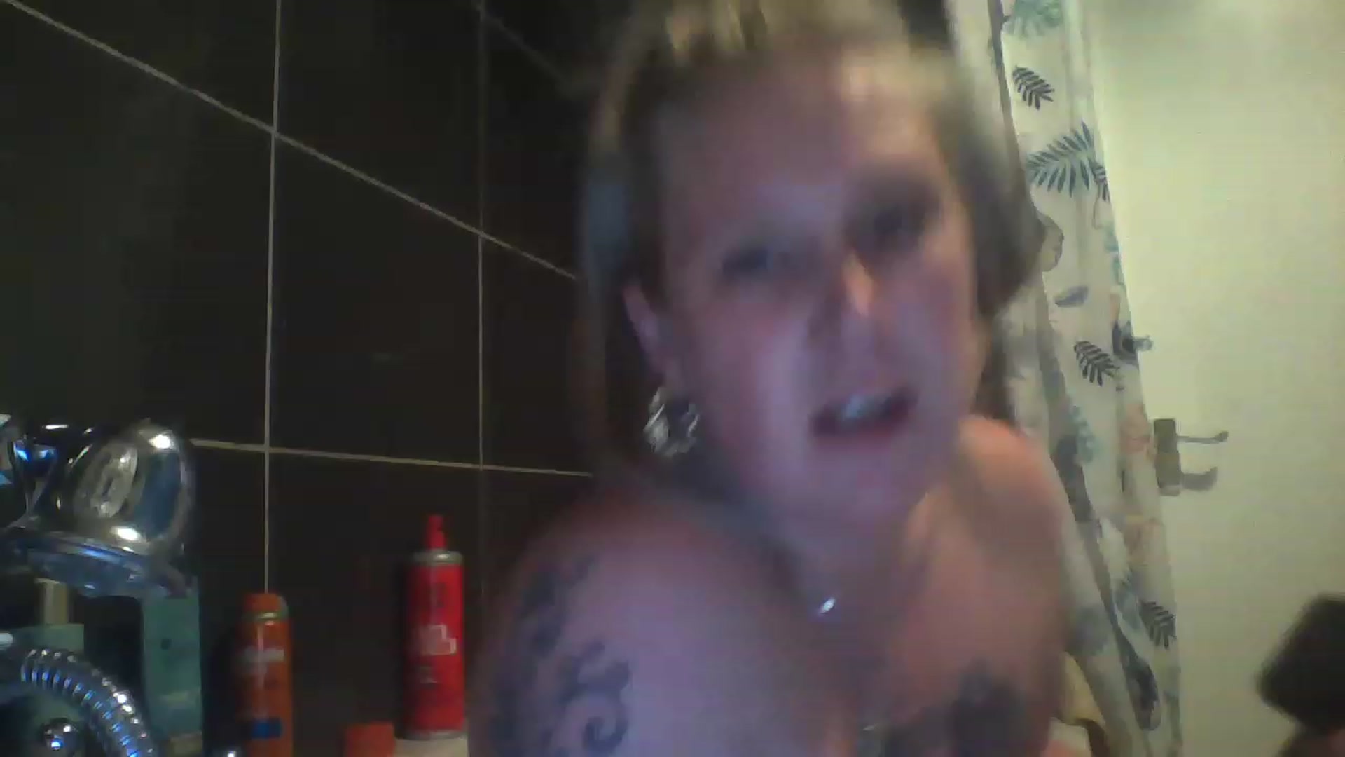 Gallery image thumbnail from Tatsandtitsx's myfreecams stream on, 11/16/2022, 19:36 image 4 of 20