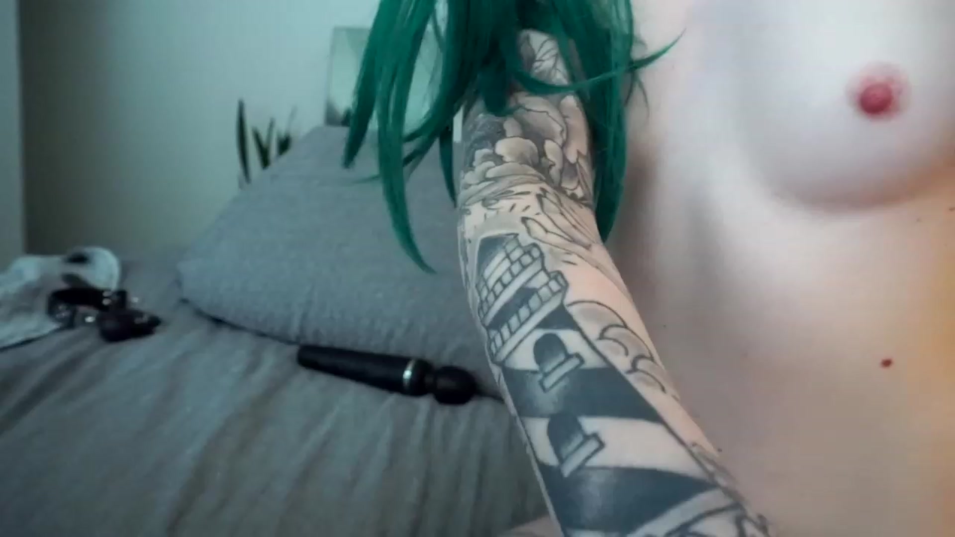 Gallery image thumbnail from TatsnCats's myfreecams stream on, 11/21/2022, 21:52 image 1 of 20