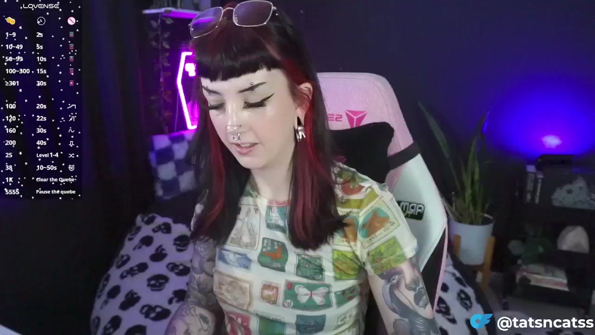 Gallery image thumbnail from TatsnCats's myfreecams stream on, 12/16/2024, 17:00 image 11 of 20