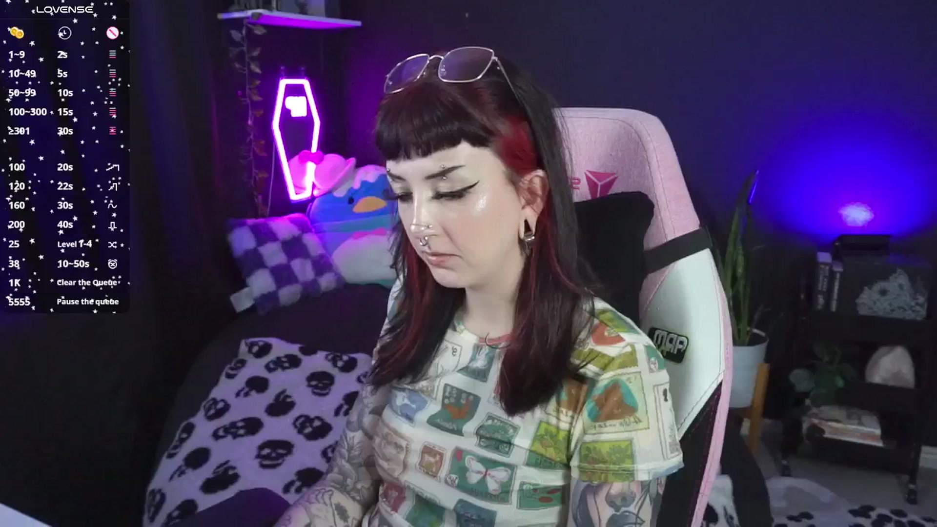 Gallery image thumbnail from TatsnCats's myfreecams stream on, 12/16/2024, 19:51 image 4 of 20