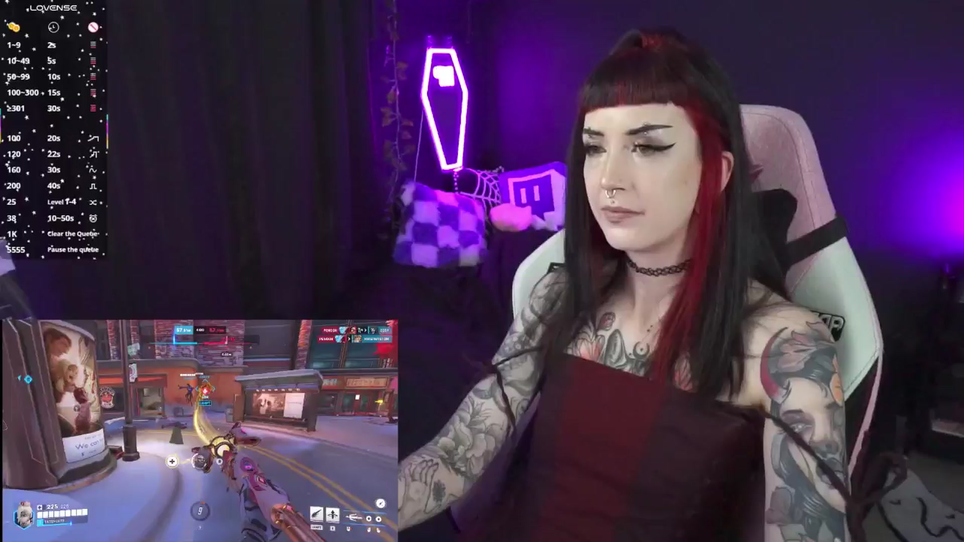 Gallery image thumbnail from TatsnCats's myfreecams stream on, 04/17/2025, 19:32 image 4 of 20