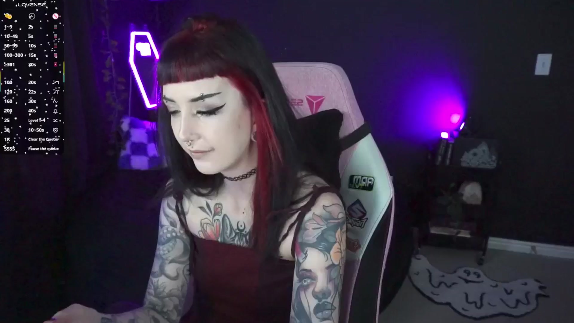 Gallery image thumbnail from TatsnCats's myfreecams stream on, 04/17/2025, 19:32 image 1 of 20