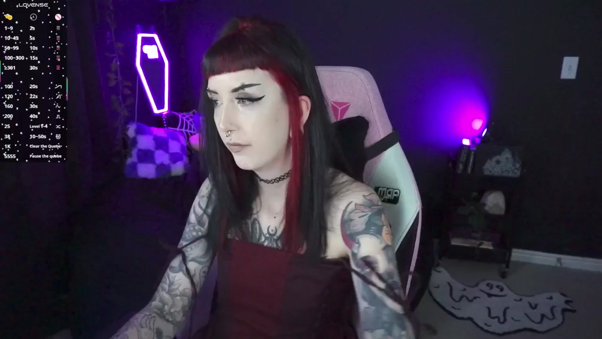 Gallery image thumbnail from TatsnCats's myfreecams stream on, 04/17/2025, 19:32 image 2 of 20
