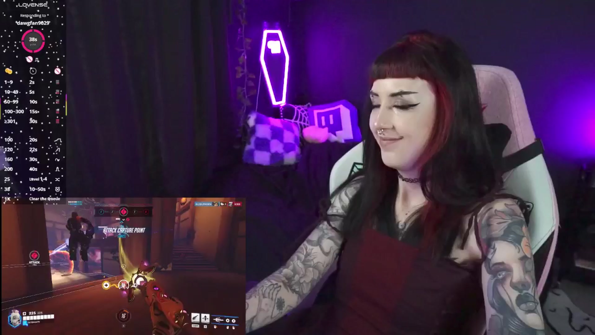 Gallery image thumbnail from TatsnCats's myfreecams stream on, 04/17/2025, 19:32 image 8 of 20