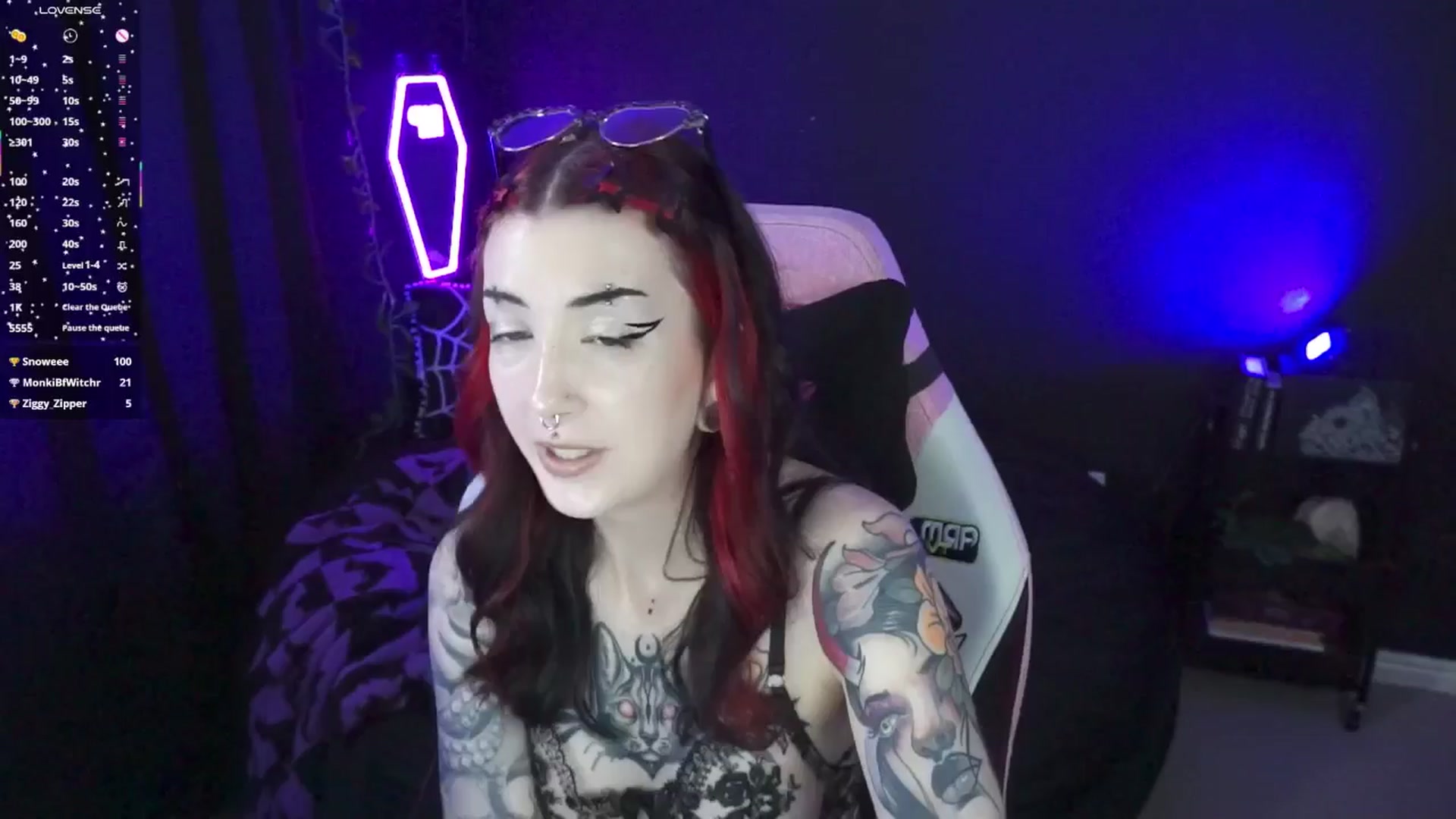 Gallery image thumbnail from TatsnCats's myfreecams stream on, 05/20/2025, 19:13 image 19 of 20