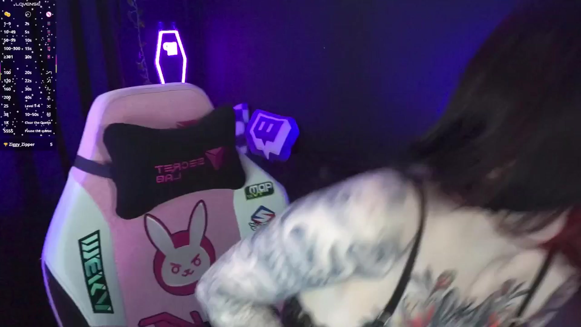 Gallery image thumbnail from TatsnCats's myfreecams stream on, 05/20/2025, 19:13 image 4 of 20
