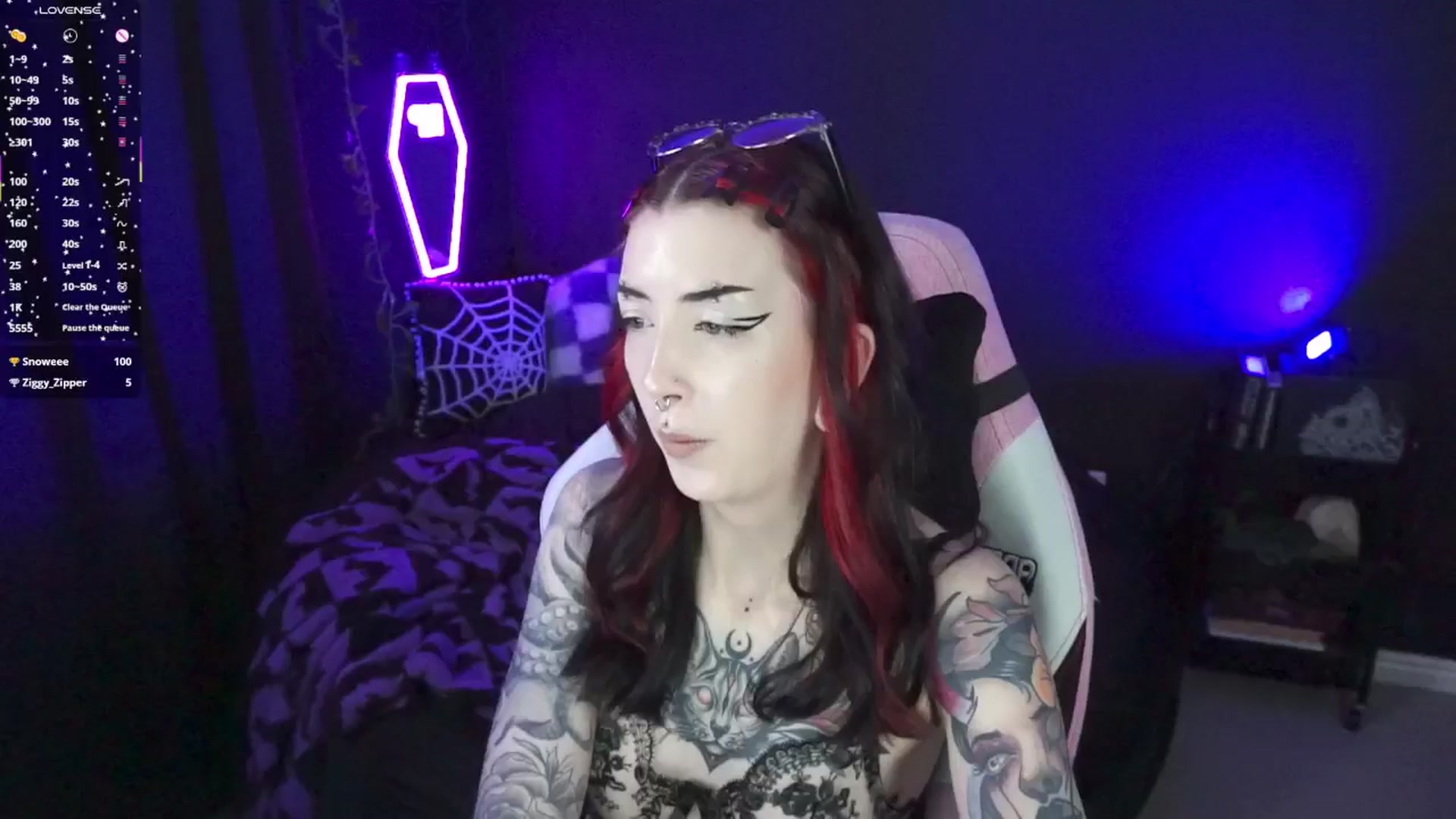 Gallery image thumbnail from TatsnCats's myfreecams stream on, 05/20/2025, 19:13 image 12 of 20