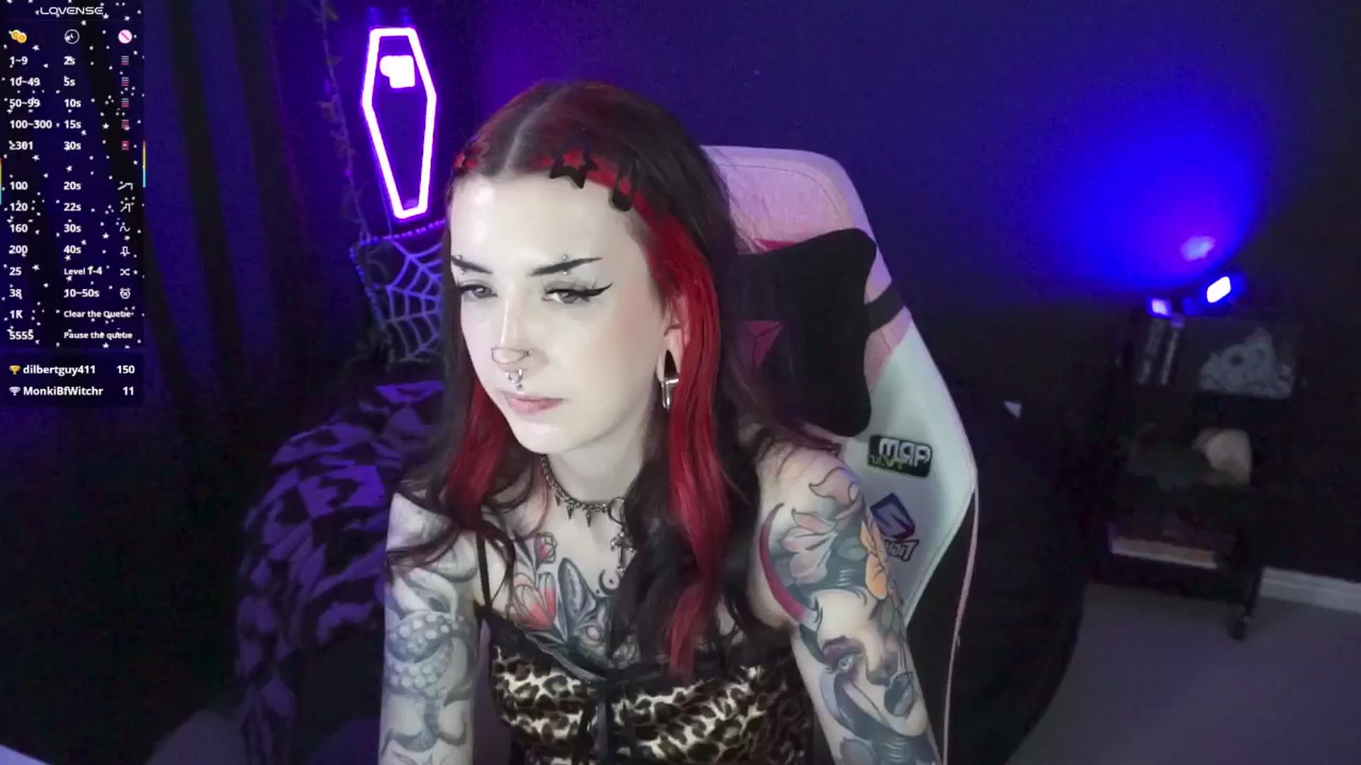 Gallery image thumbnail from TatsnCats's myfreecams stream on, 05/21/2025, 20:02 image 13 of 20