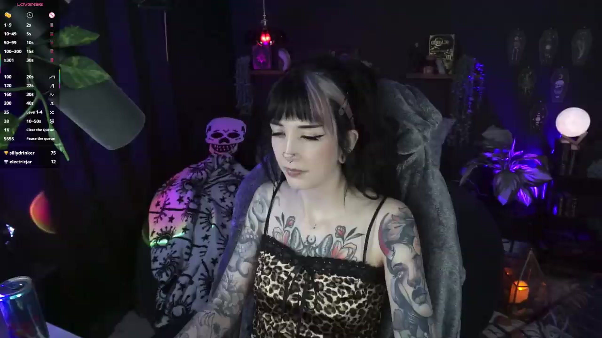 Gallery image thumbnail from TatsnCats's myfreecams stream on, 05/19/2026, 19:42 image 12 of 20