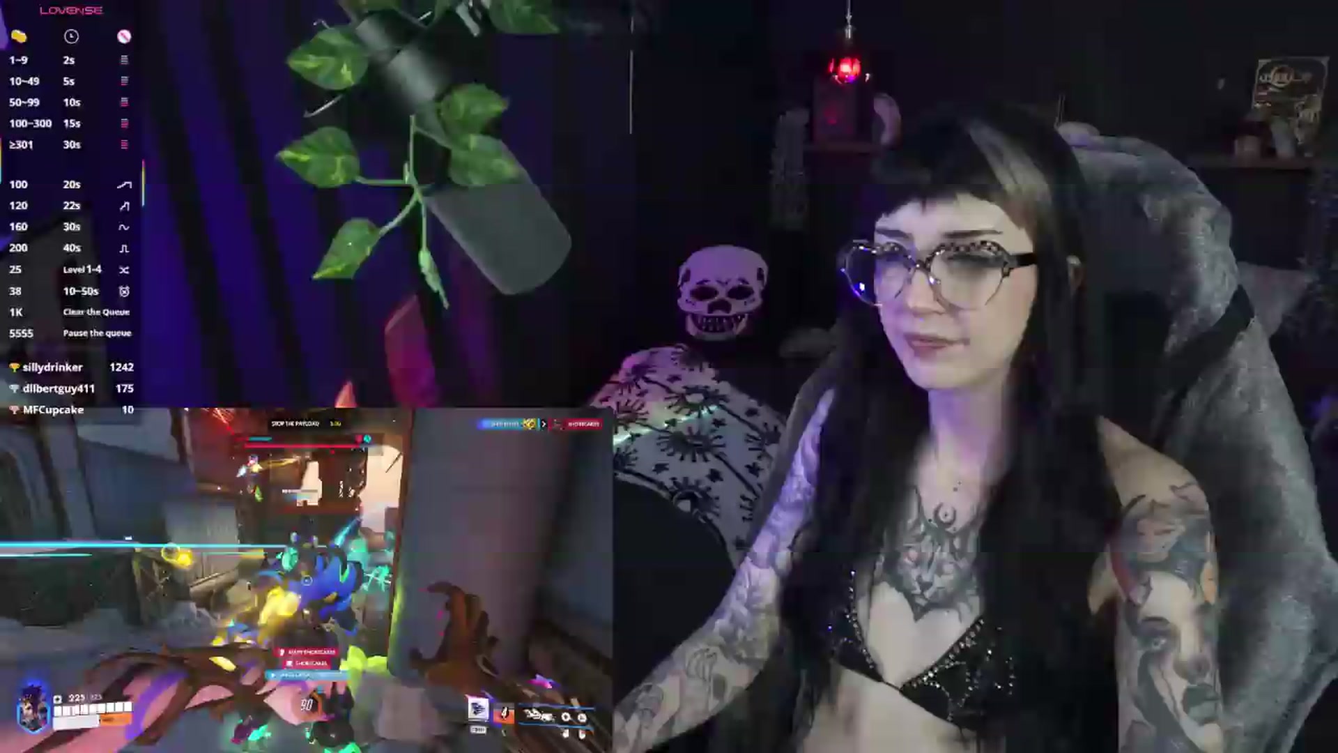 Gallery image thumbnail from TatsnCats's myfreecams stream on, 05/26/2026, 20:31 image 17 of 20