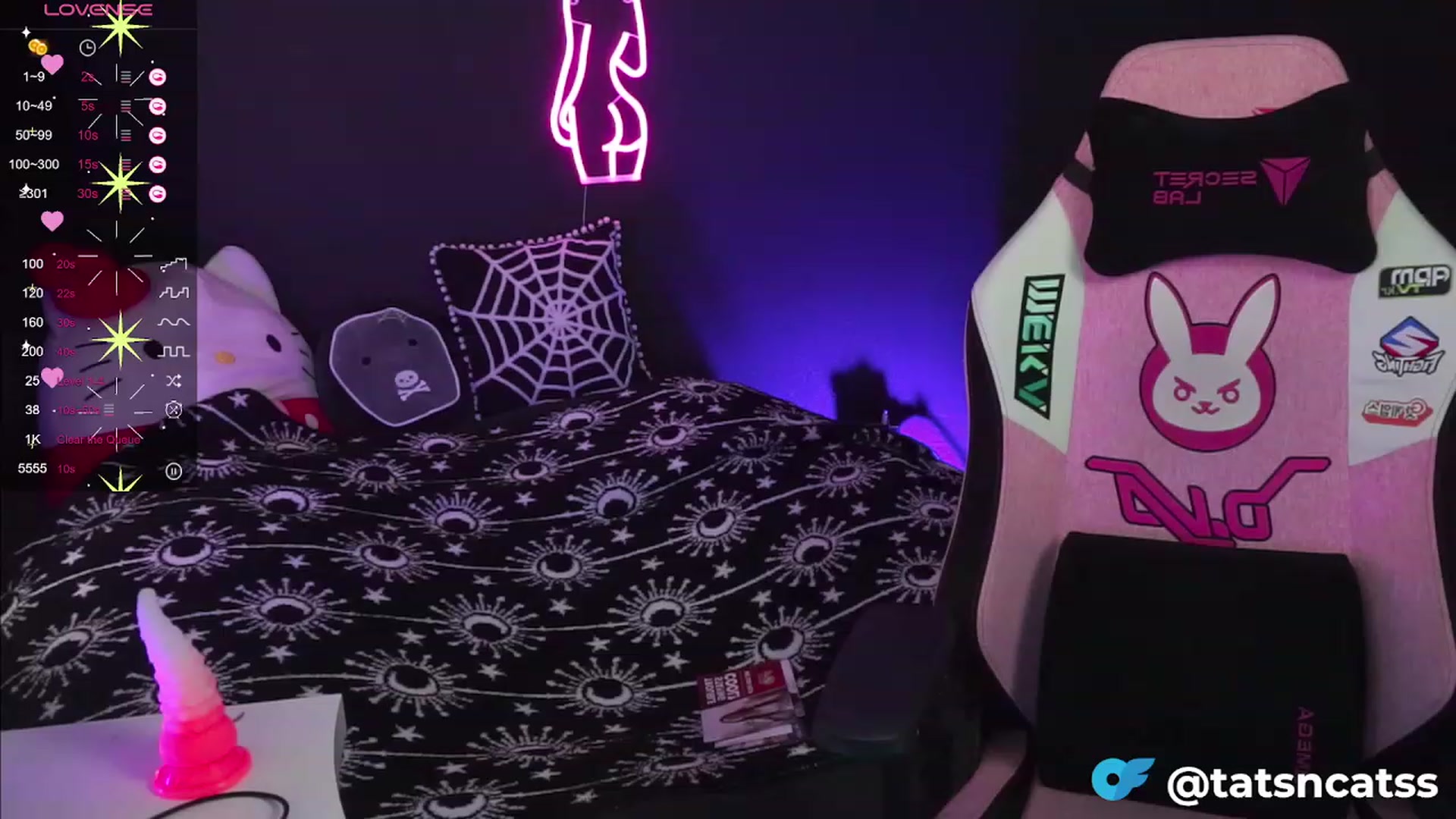 Gallery image thumbnail from Tatsncatss's myfreecams stream on, 08/24/2023, 19:57 image 1 of 20