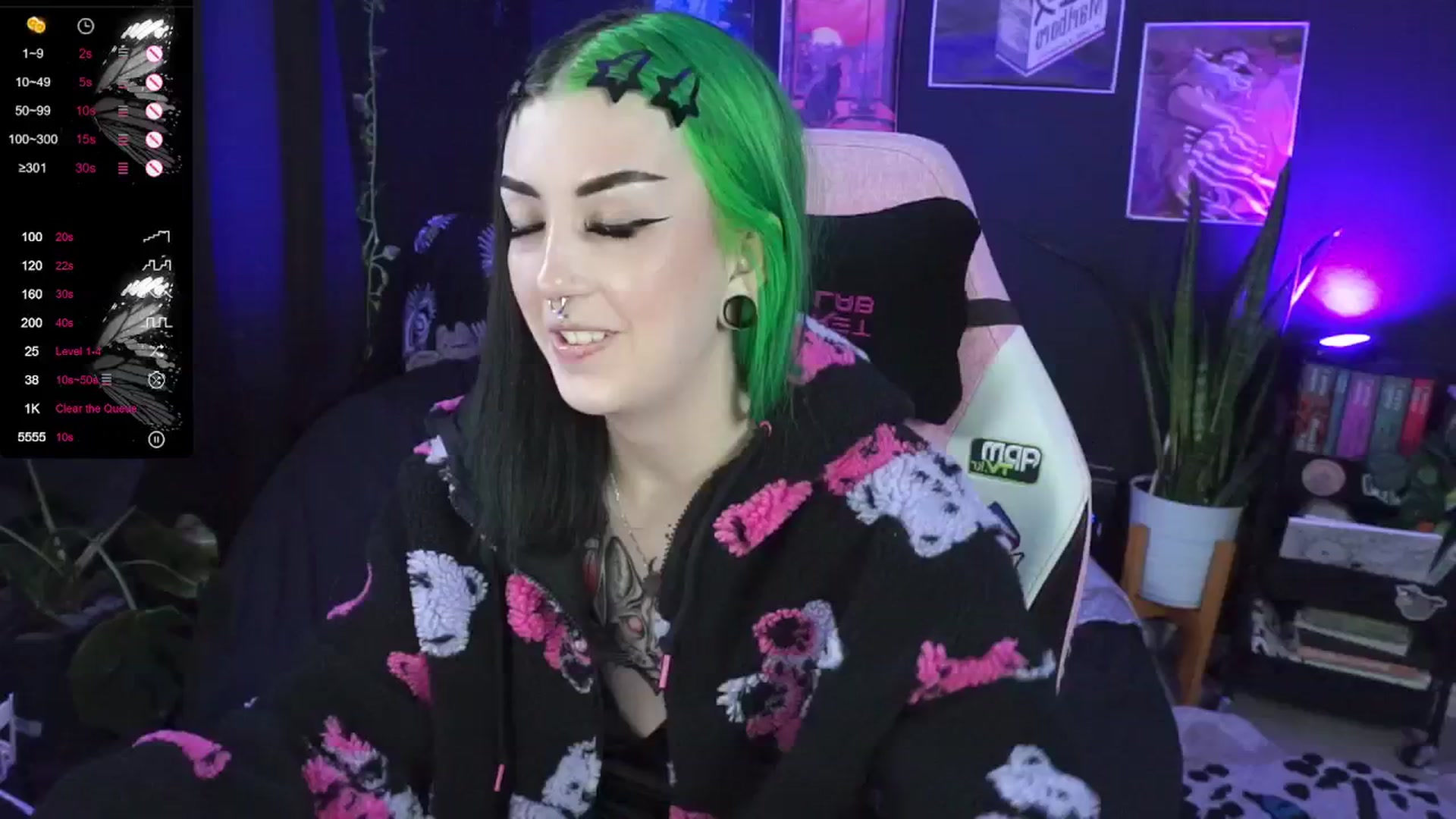 Gallery image thumbnail from Tatsncatss's myfreecams stream on, 05/21/2024, 20:38 image 4 of 20