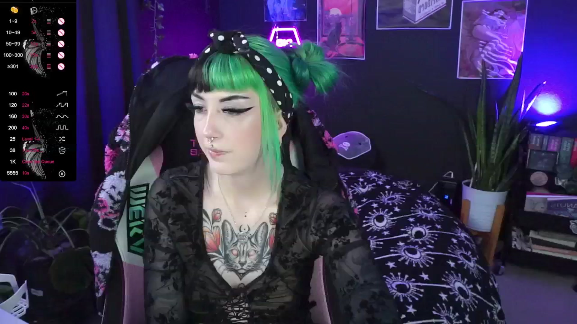 Gallery image thumbnail from Tatsncatss's myfreecams stream on, 06/06/2024, 19:30 image 7 of 20