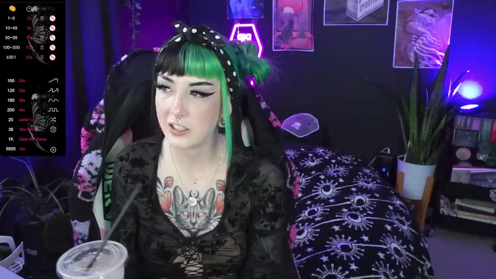 Gallery image thumbnail from Tatsncatss's myfreecams stream on, 06/06/2024, 19:30 image 6 of 20