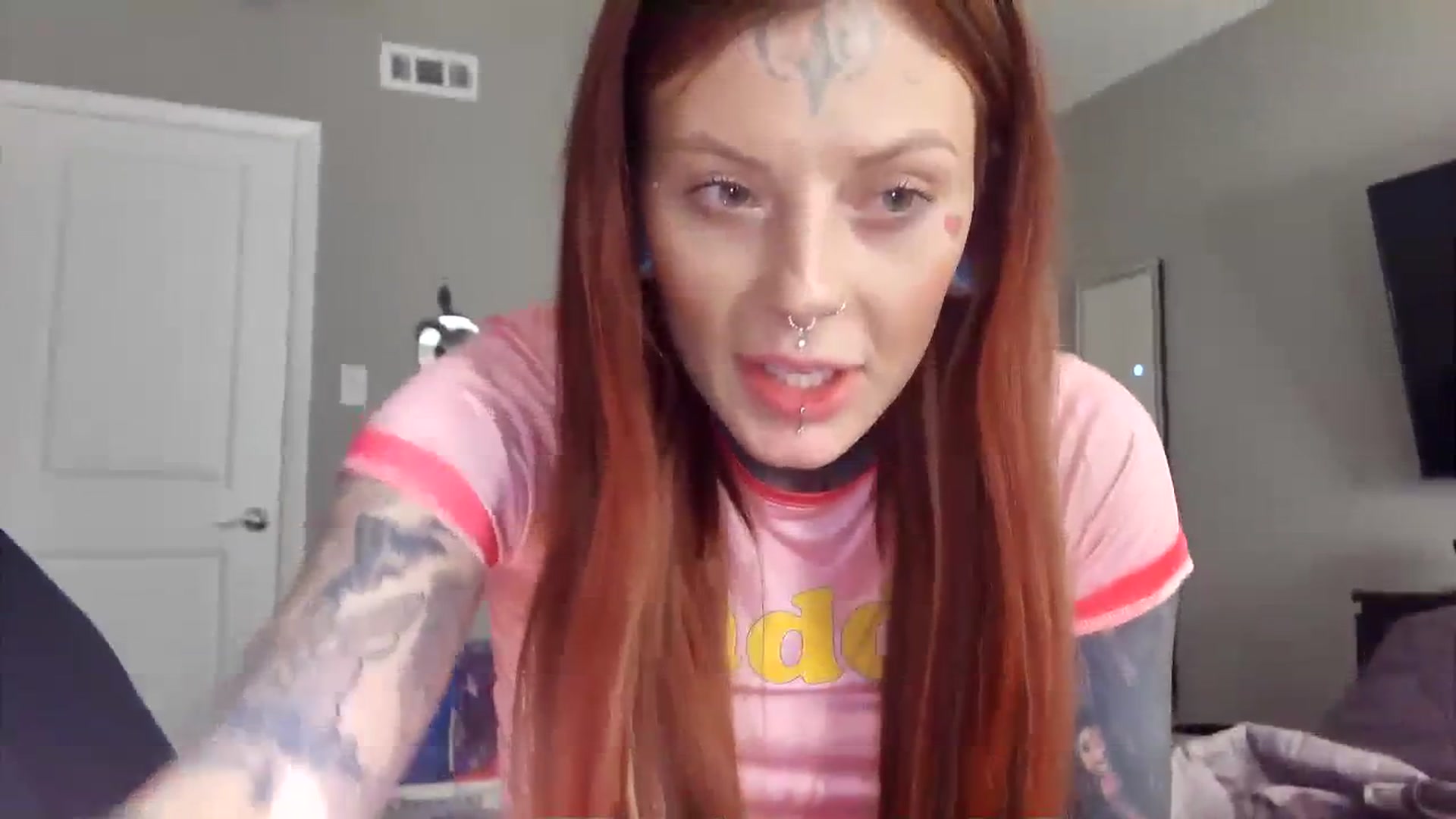 Gallery image thumbnail from Tattoedgusher's myfreecams stream on, 11/13/2023, 16:27 image 12 of 20