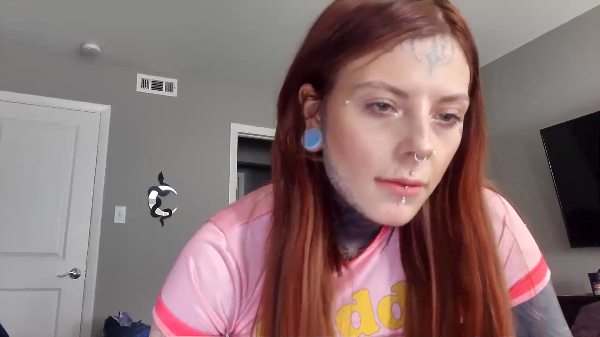 Gallery image thumbnail from Tattoedgusher's myfreecams stream on, 11/13/2023, 16:27 image 8 of 20