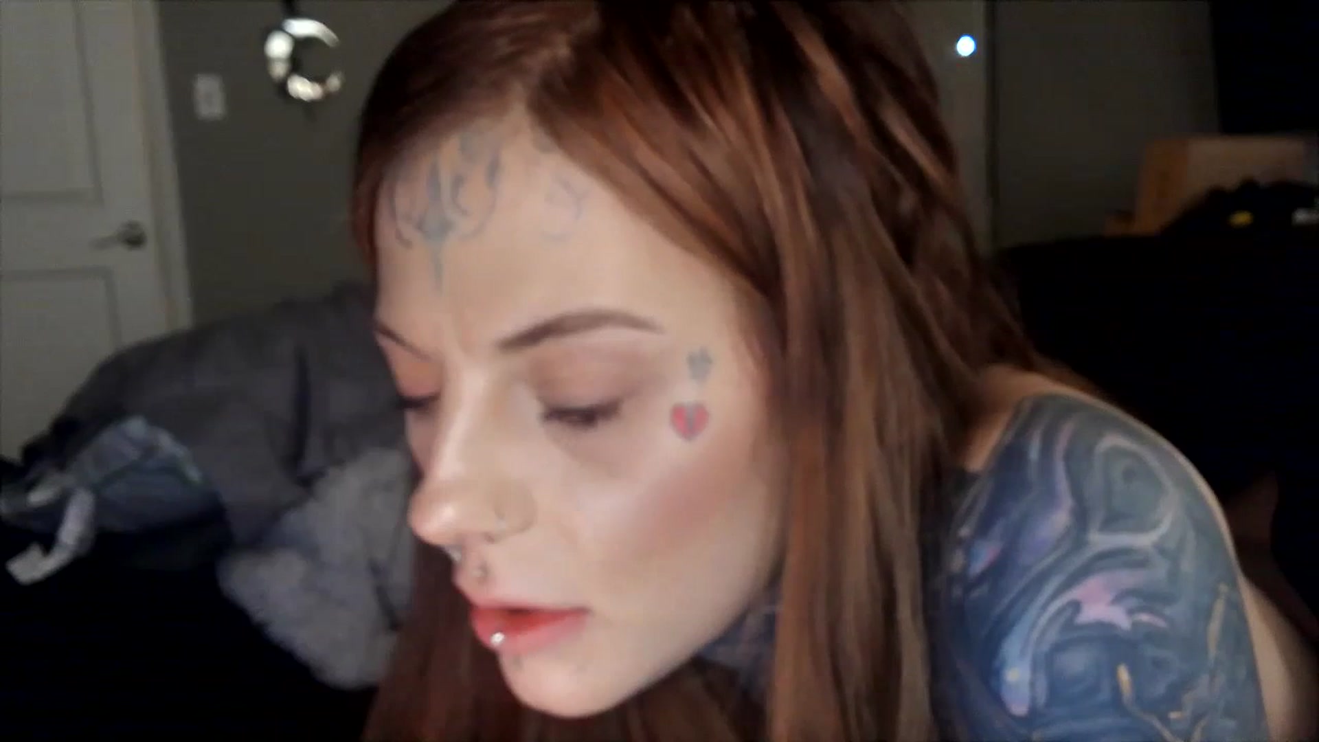 Gallery image thumbnail from Tattoedgusher's myfreecams stream on, 11/25/2023, 17:30 image 5 of 20