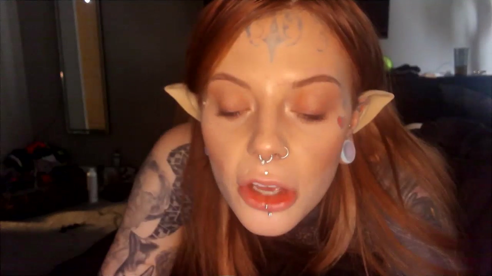Gallery image thumbnail from Tattoedgusher's myfreecams stream on, 11/26/2023, 18:42 image 19 of 20