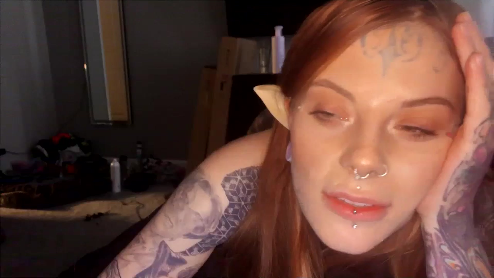 Gallery image thumbnail from Tattoedgusher's myfreecams stream on, 11/26/2023, 18:42 image 17 of 20