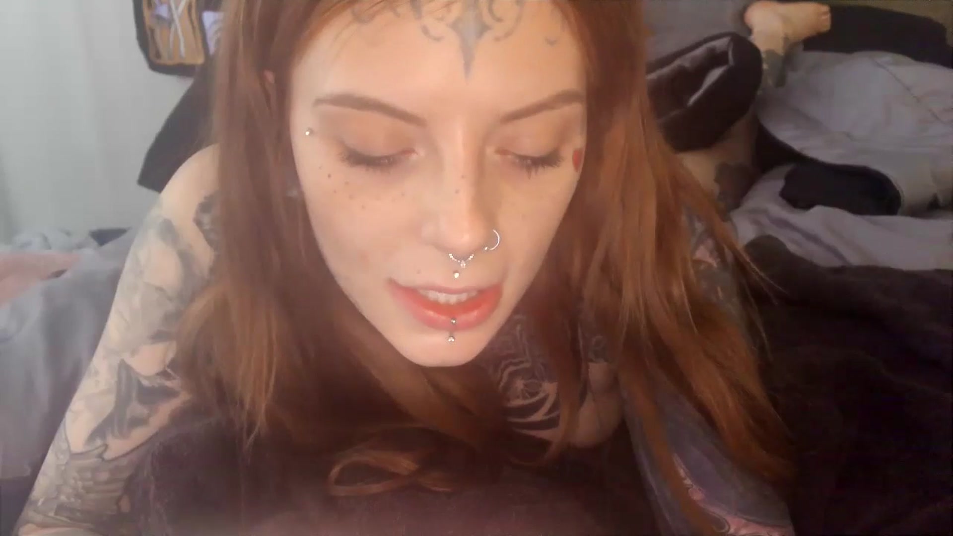 Gallery image thumbnail from Tattoedgusher's myfreecams stream on, 12/04/2023, 16:38 image 12 of 20