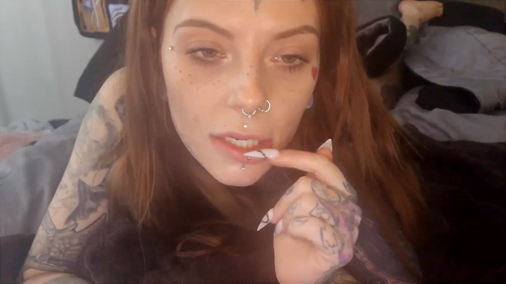Gallery image thumbnail from Tattoedgusher's myfreecams stream on, 12/04/2023, 16:38 image 11 of 20