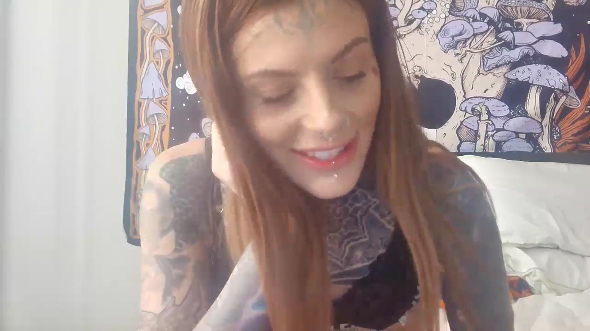Gallery image thumbnail from Tattoedgusher's myfreecams stream on, 12/08/2023, 16:07 image 15 of 20