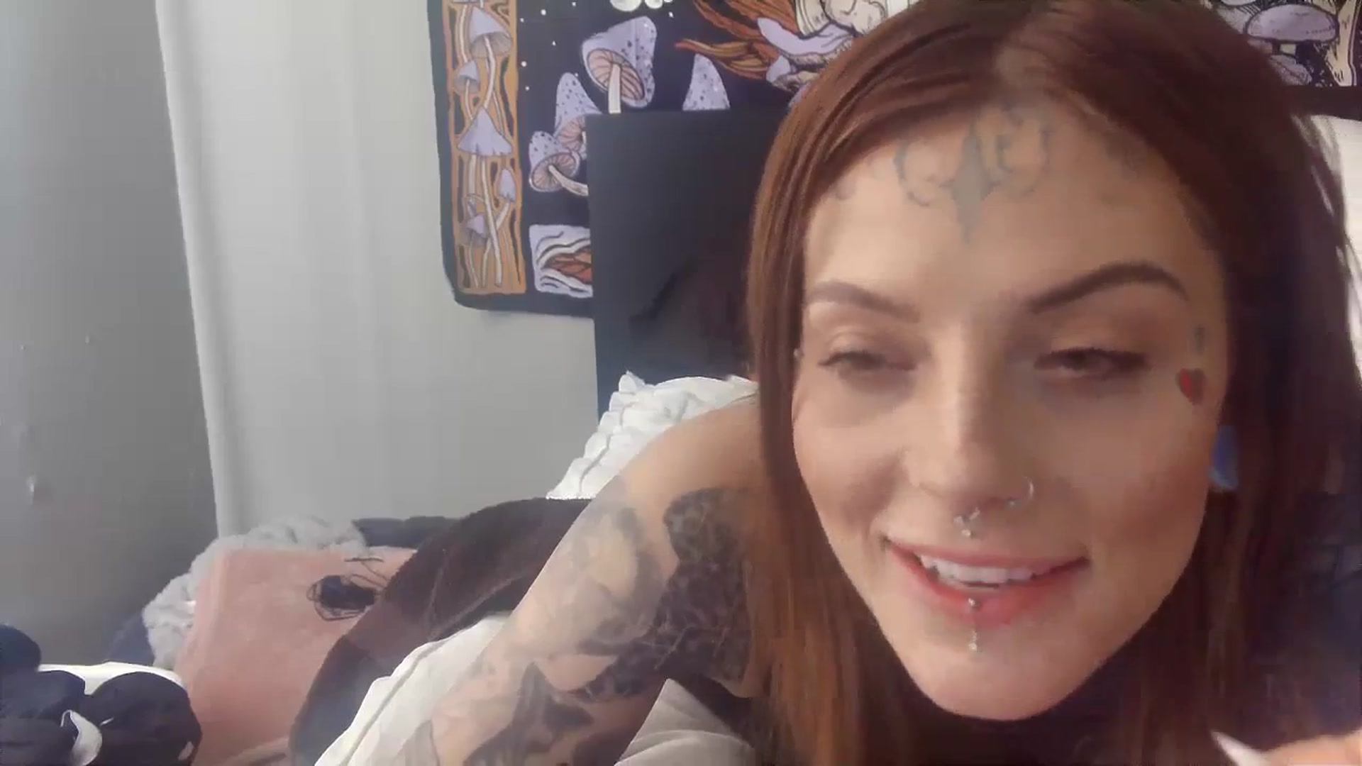 Gallery image thumbnail from Tattoedgusher's myfreecams stream on, 12/08/2023, 16:52 image 6 of 20