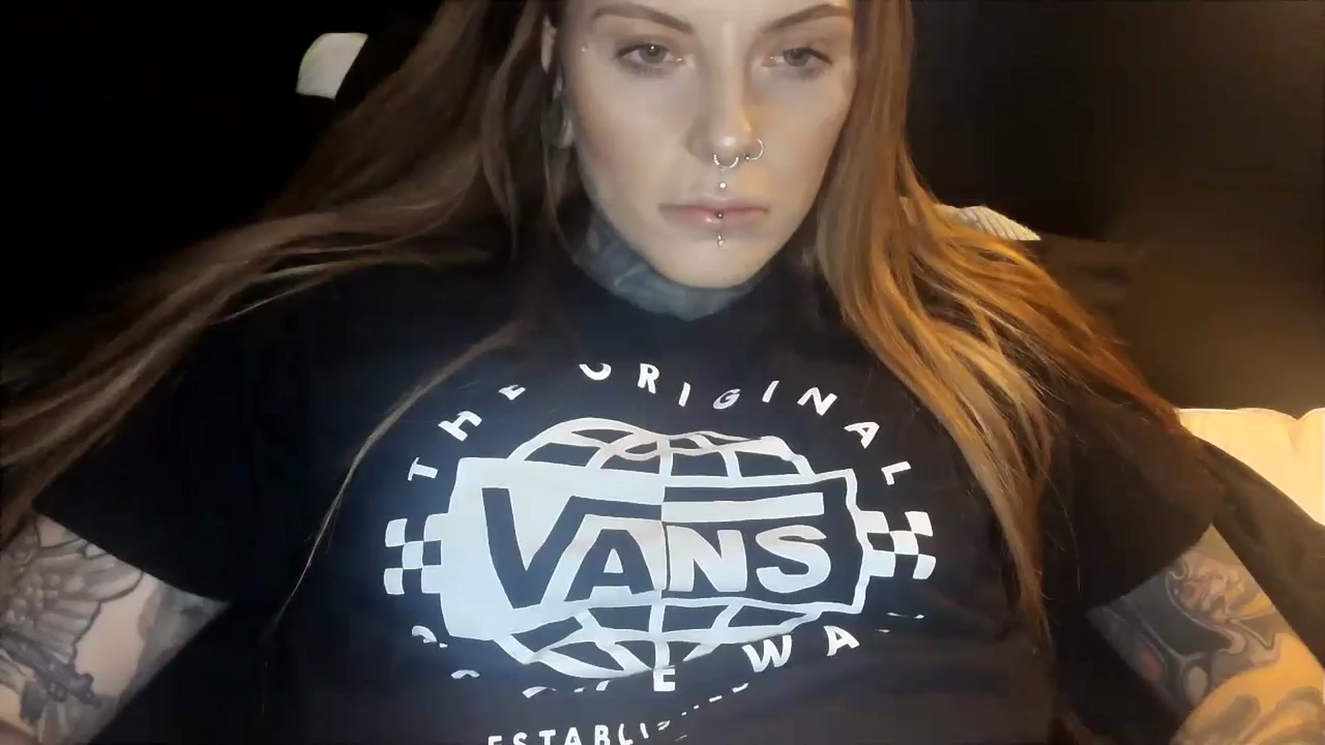 Gallery image thumbnail from Tattoedgusher's myfreecams stream on, 12/28/2023, 20:11 image 3 of 20