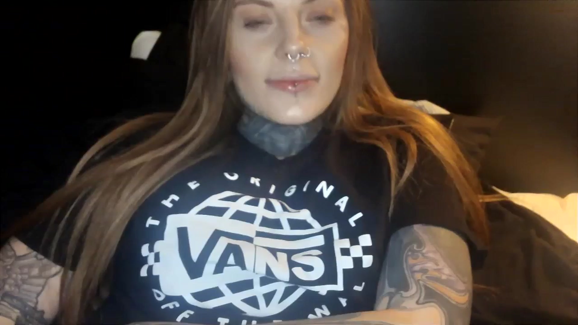 Gallery image thumbnail from Tattoedgusher's myfreecams stream on, 12/28/2023, 20:11 image 6 of 20