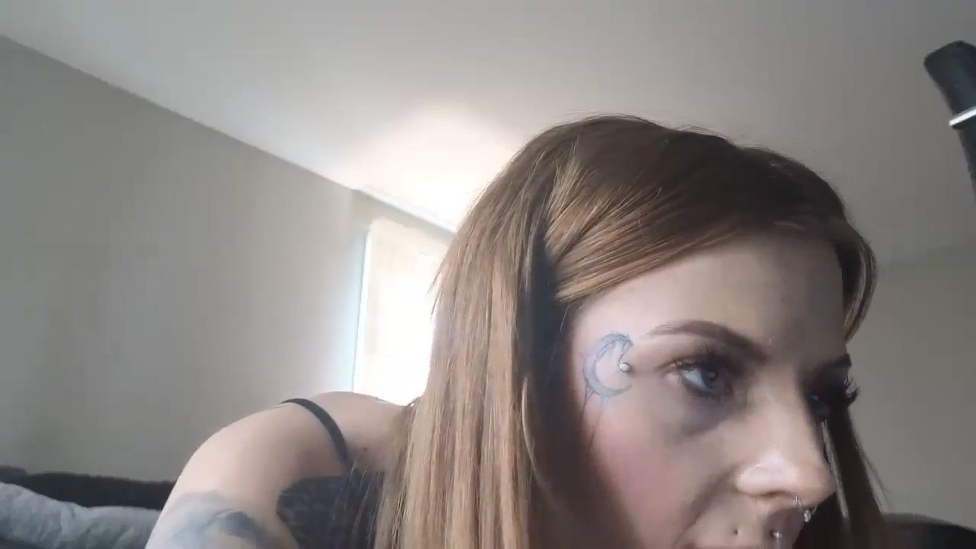 Gallery image thumbnail from Tattoedgusher's myfreecams stream on, 02/05/2024, 16:45 image 11 of 20