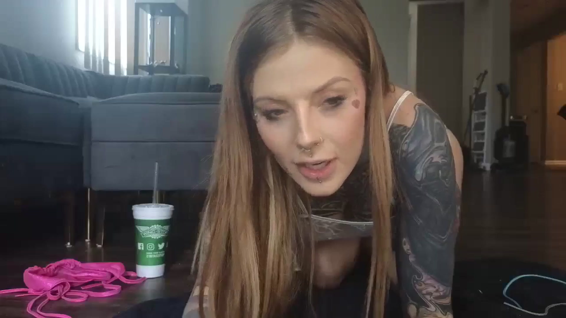 Gallery image thumbnail from Tattoedgusher's myfreecams stream on, 02/16/2024, 19:42 image 4 of 20