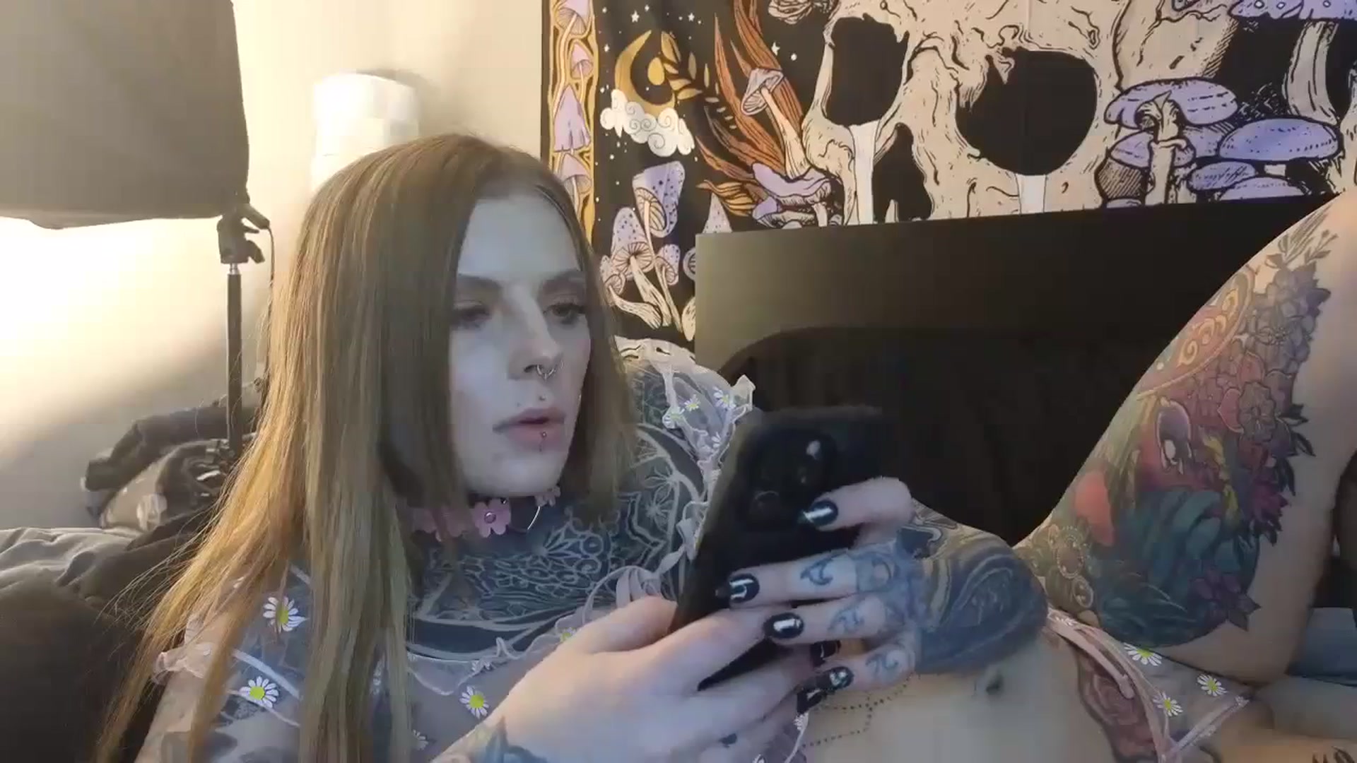 Gallery image thumbnail from Tattoedgusher's myfreecams stream on, 03/03/2024, 01:40 image 19 of 20