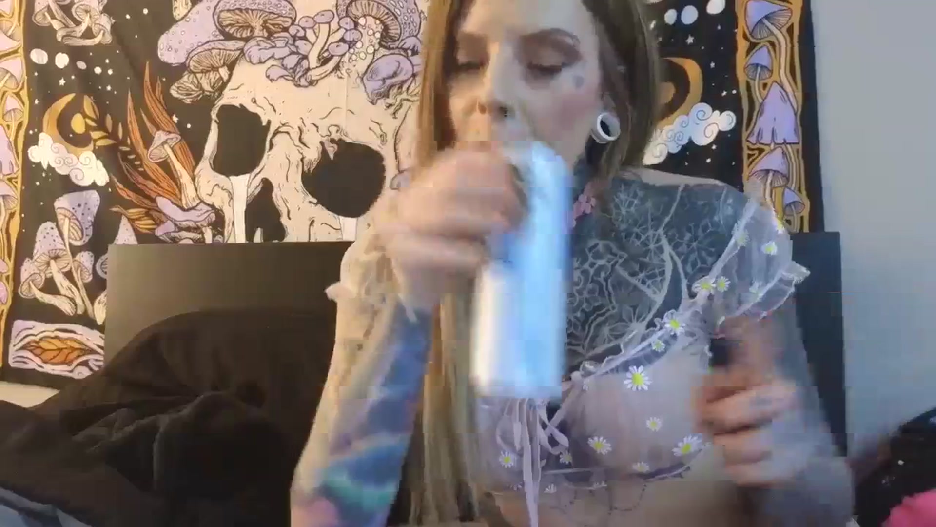 Gallery image thumbnail from Tattoedgusher's myfreecams stream on, 03/03/2024, 01:40 image 11 of 20