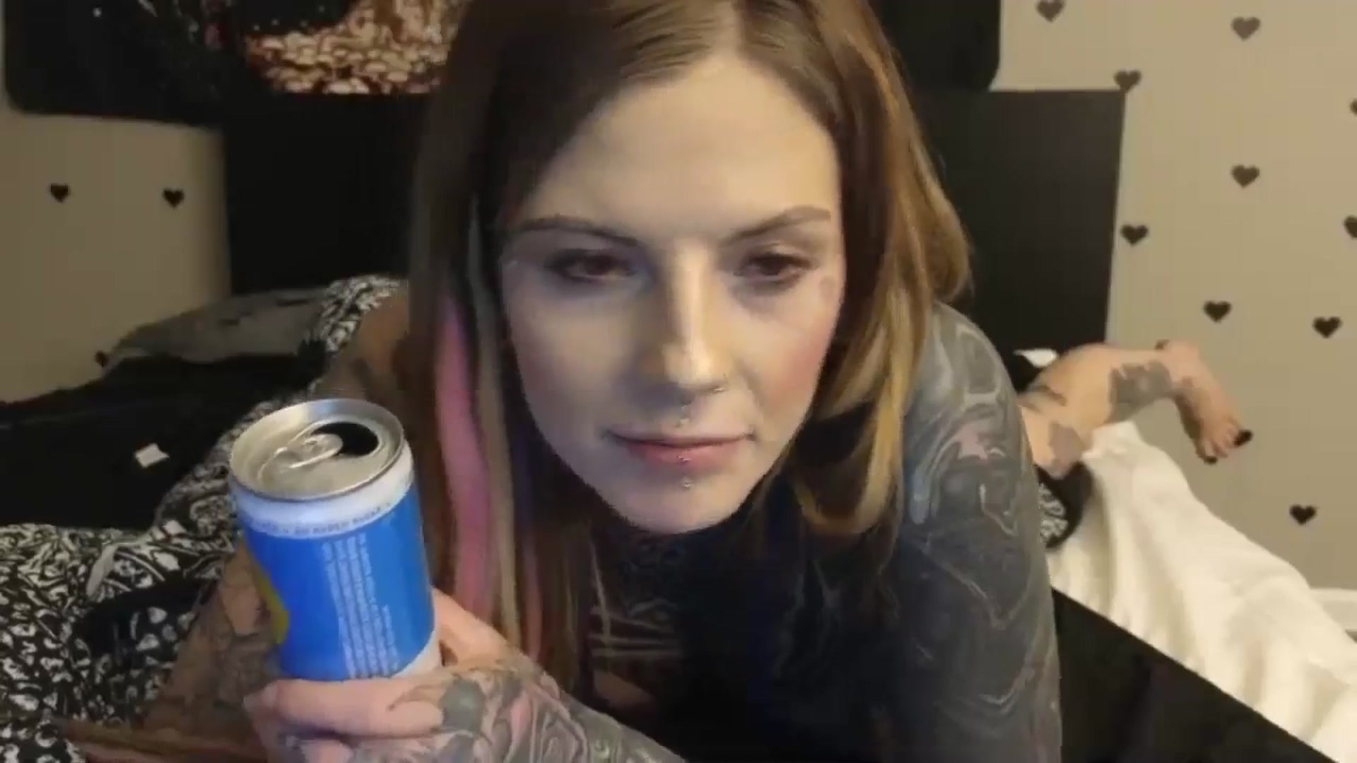 Gallery image thumbnail from Tattoedgusher's myfreecams stream on, 05/22/2024, 02:50 image 15 of 20