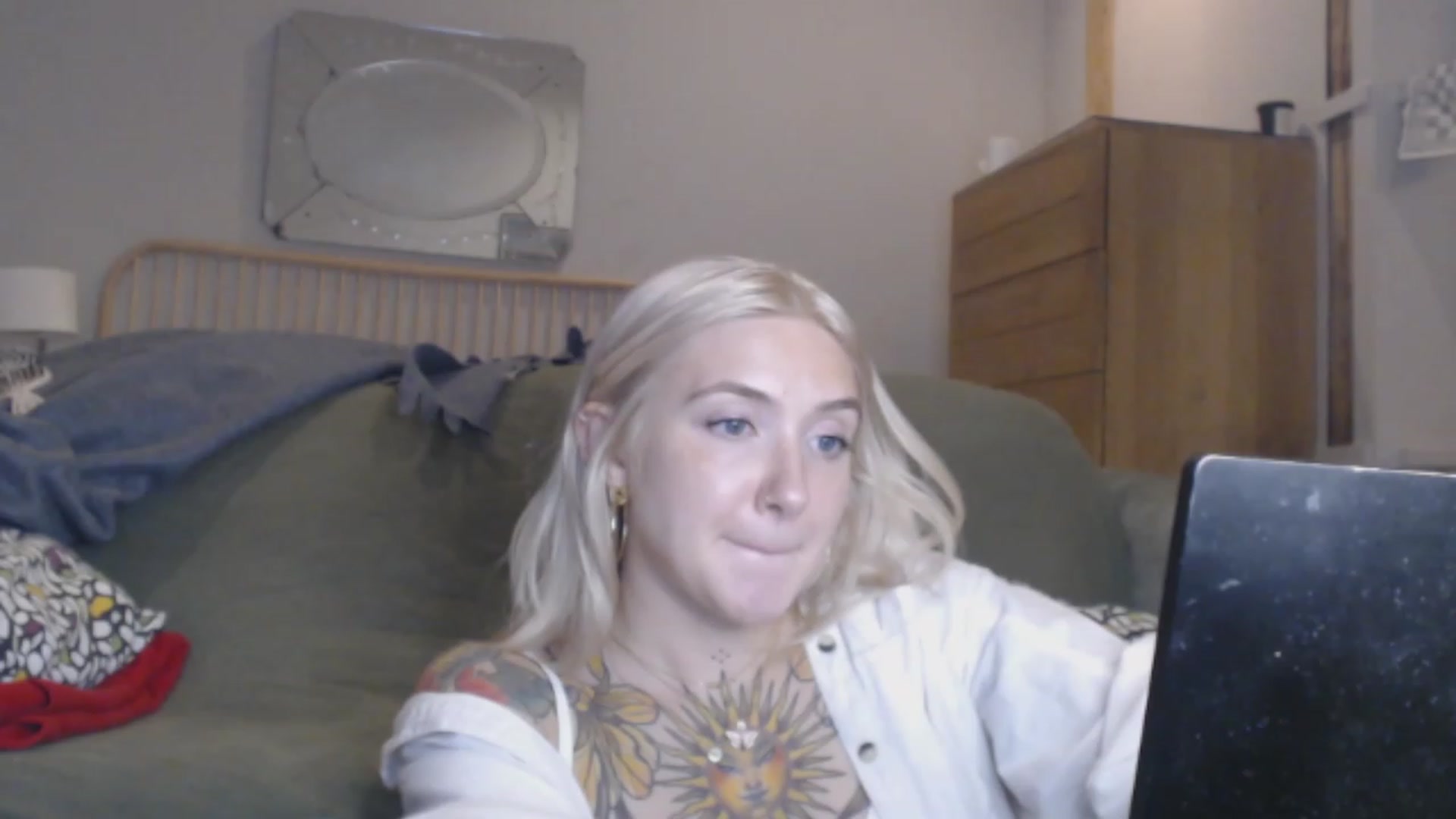 Gallery image thumbnail from Tattoo_bbgirl's myfreecams stream on, 12/01/2023, 18:34 image 2 of 20