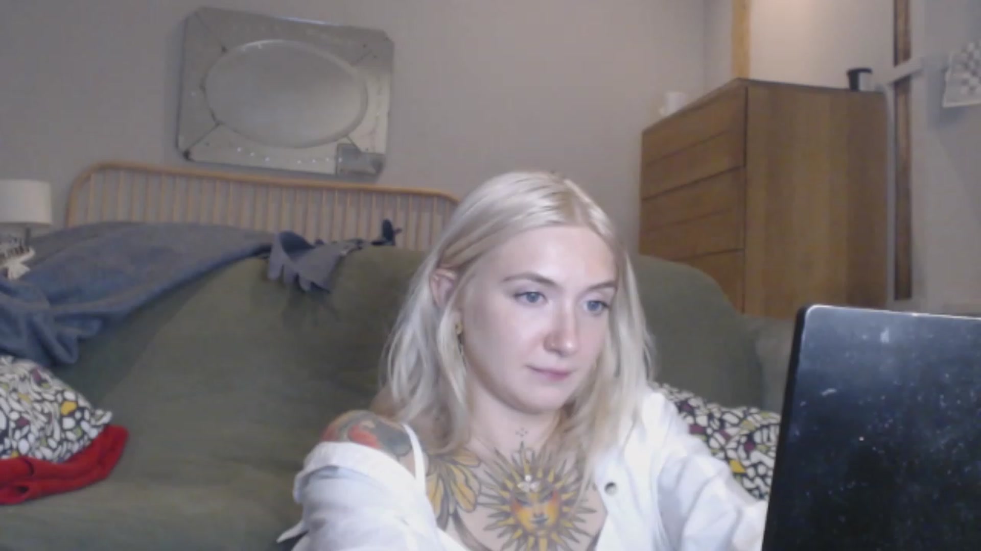 Gallery image thumbnail from Tattoo_bbgirl's myfreecams stream on, 12/01/2023, 18:34 image 16 of 20