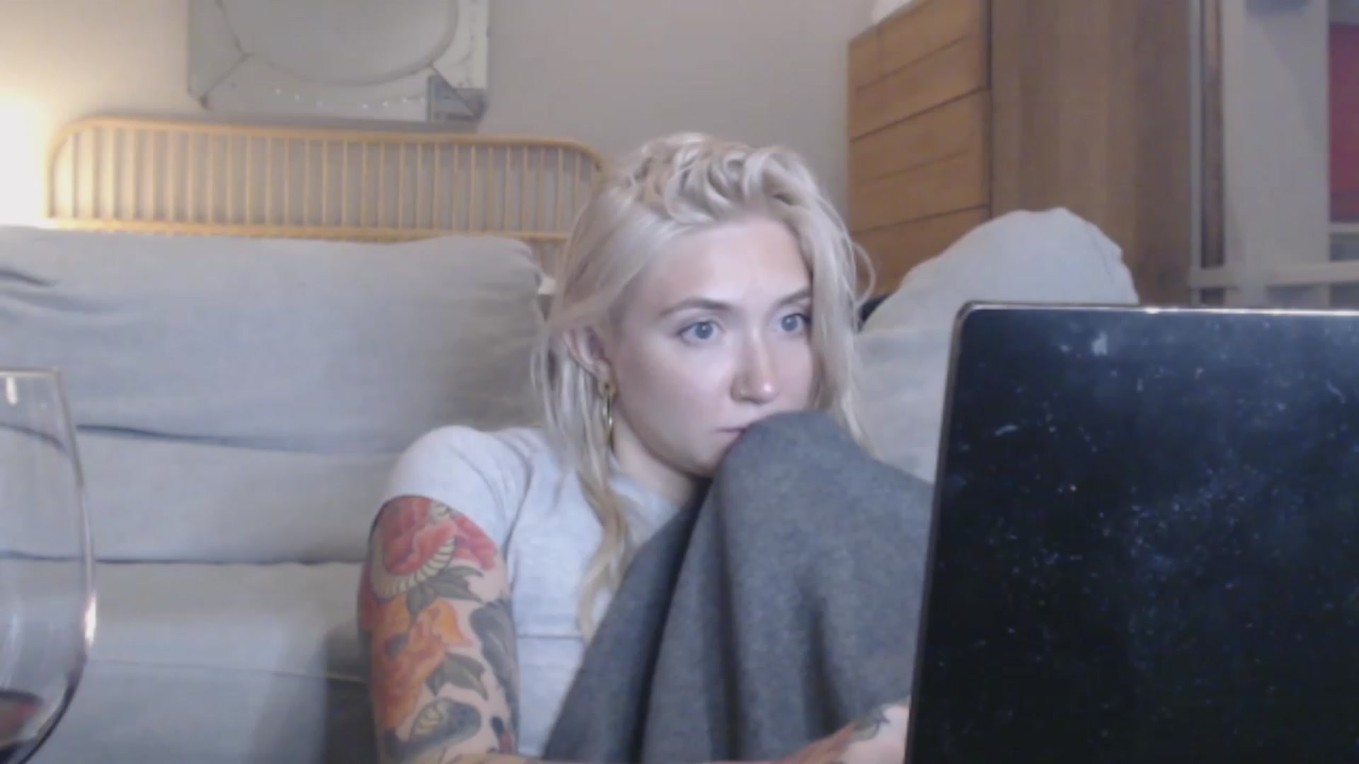 Gallery image thumbnail from Tattoo_bbgirl's myfreecams stream on, 12/04/2023, 22:10 image 17 of 20
