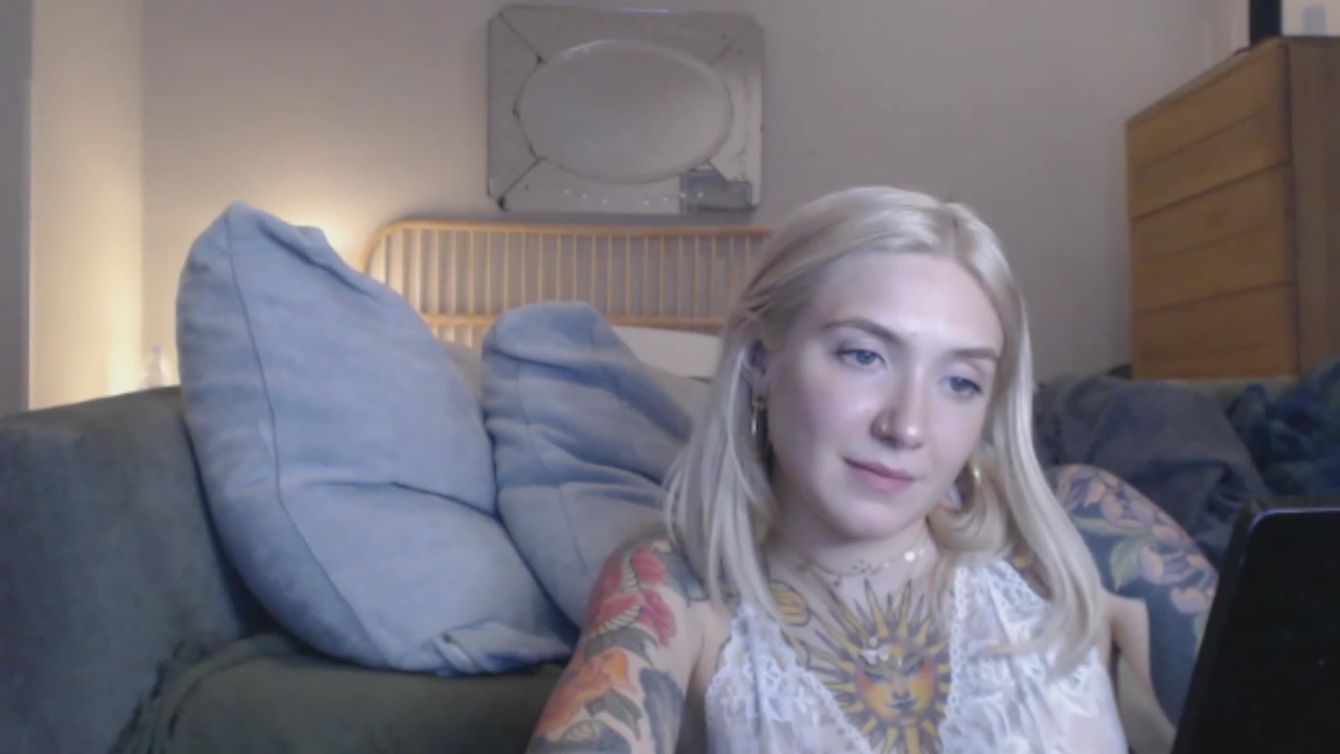 Gallery image thumbnail from Tattoo_bbgirl's myfreecams stream on, 12/07/2023, 20:08 image 17 of 20