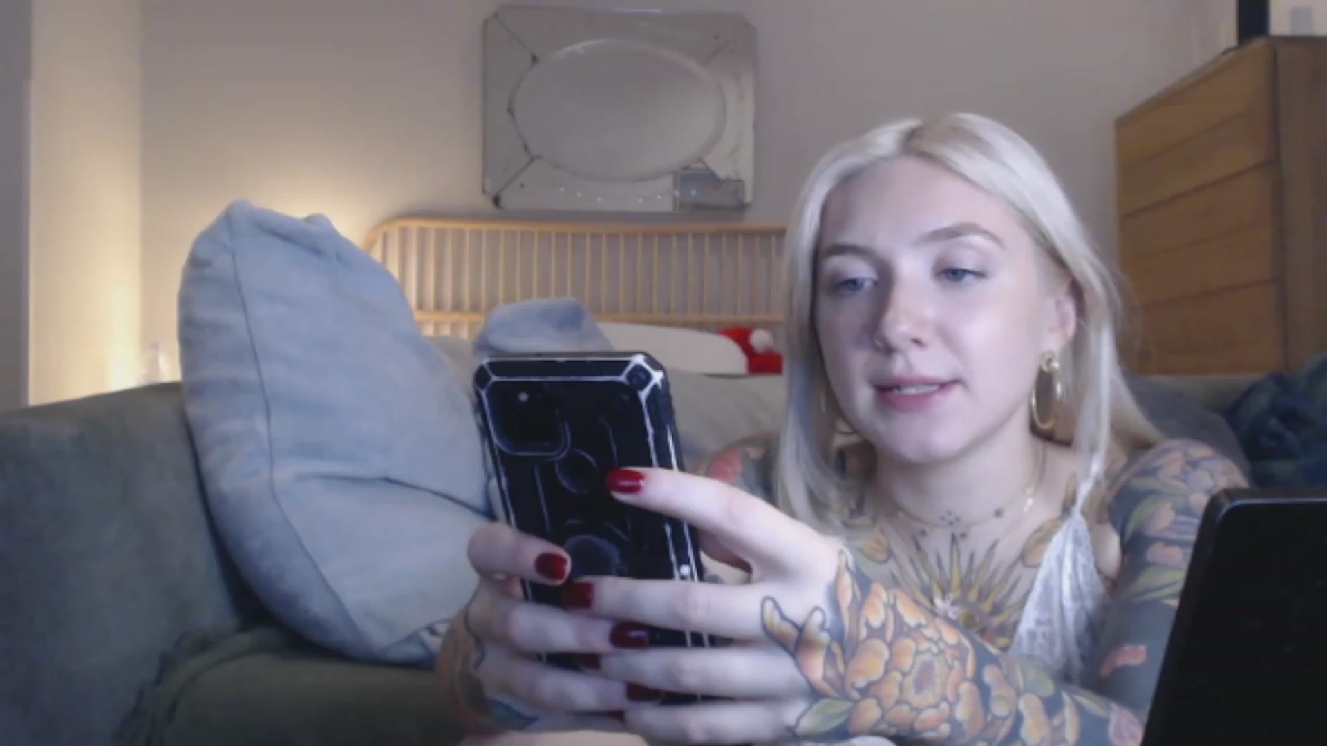 Gallery image thumbnail from Tattoo_bbgirl's myfreecams stream on, 12/07/2023, 20:08 image 5 of 20