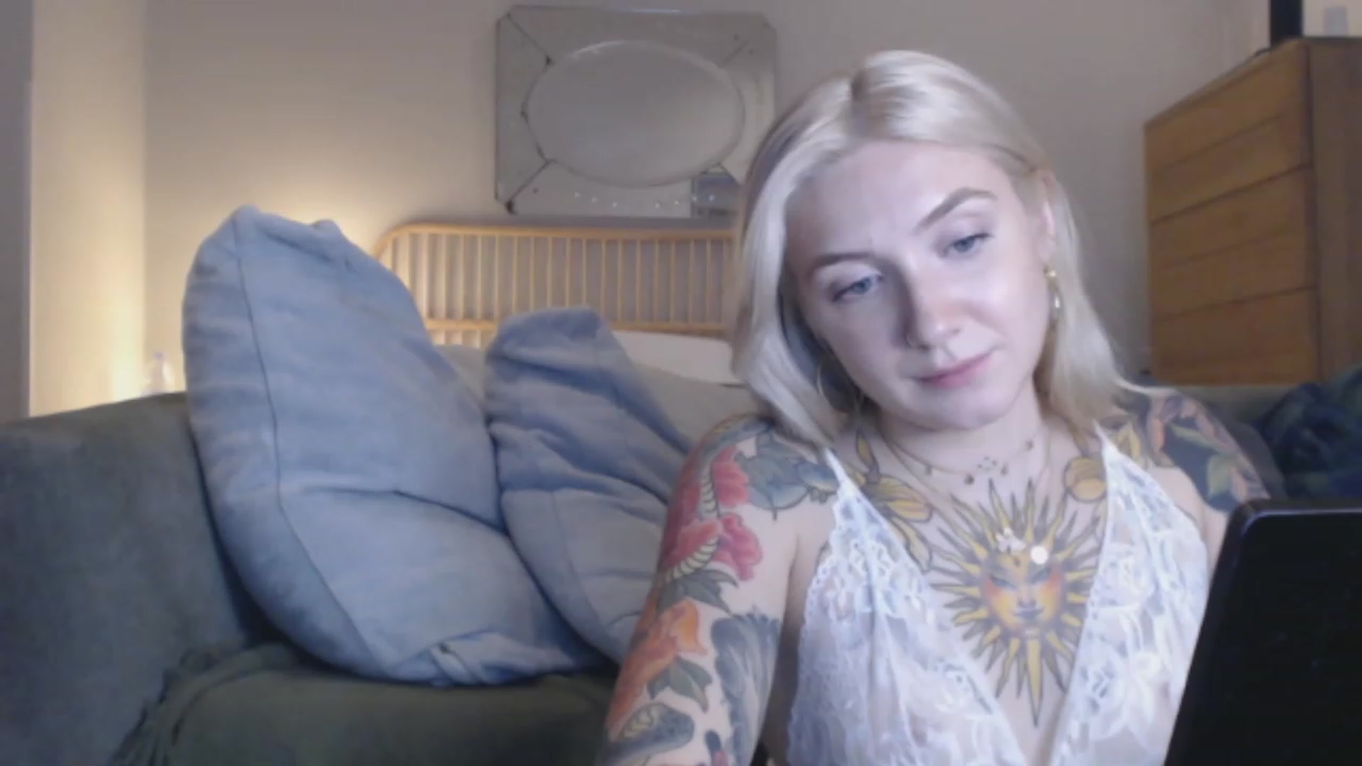 Gallery image thumbnail from Tattoo_bbgirl's myfreecams stream on, 12/07/2023, 20:08 image 3 of 20