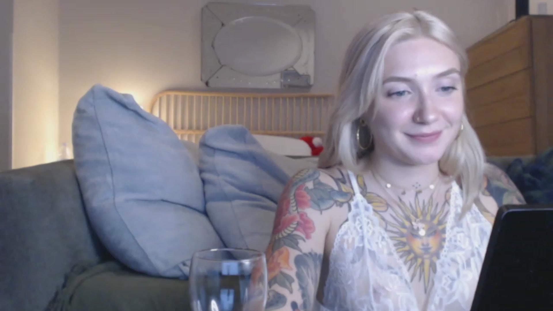 Gallery image thumbnail from Tattoo_bbgirl's myfreecams stream on, 12/07/2023, 20:08 image 12 of 20