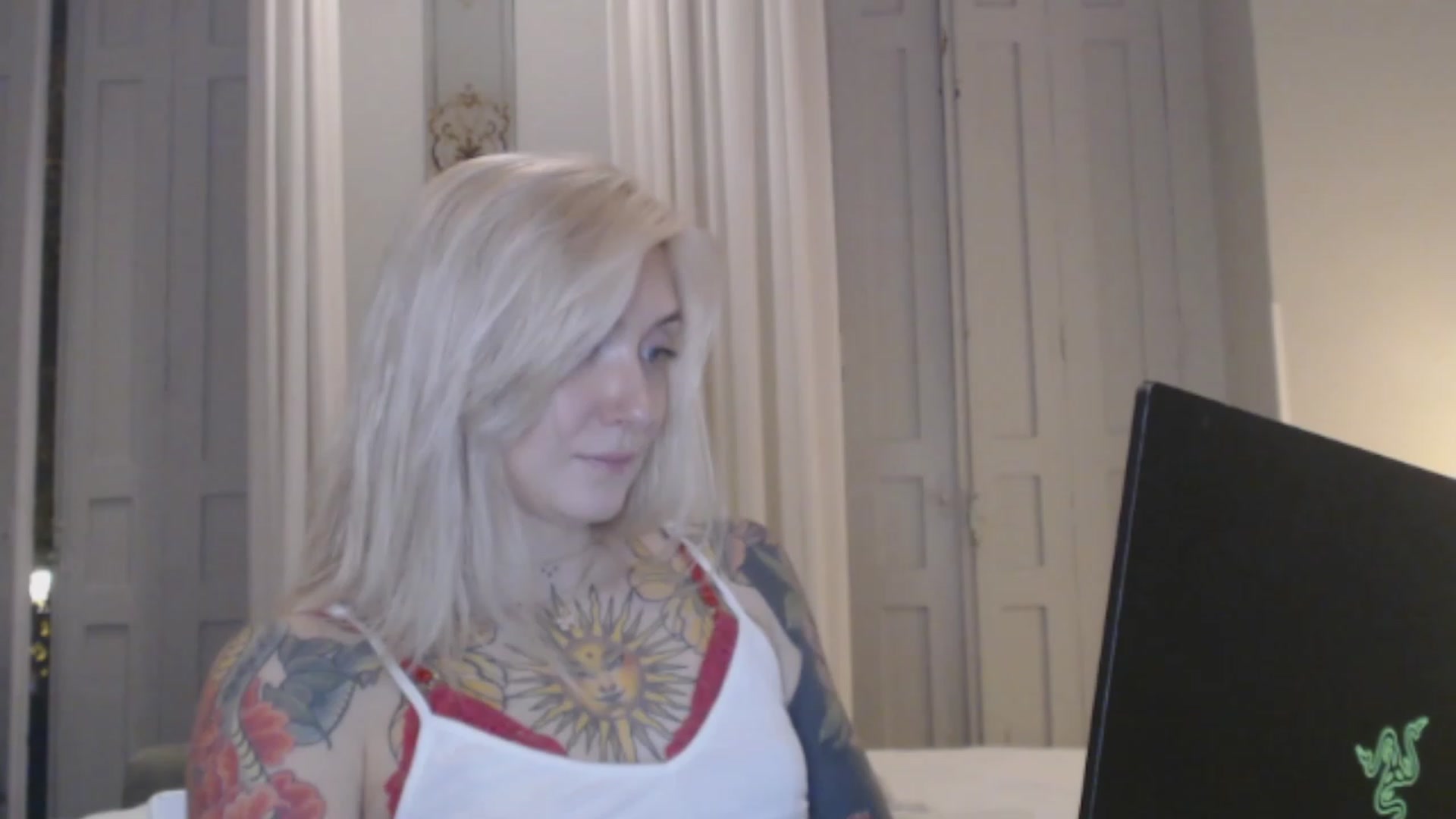 Gallery image thumbnail from Tattoo_bbgirl's myfreecams stream on, 12/27/2023, 22:45 image 14 of 20