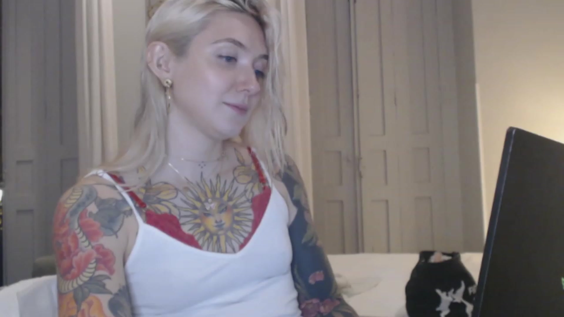 Gallery image thumbnail from Tattoo_bbgirl's myfreecams stream on, 12/27/2023, 22:45 image 8 of 20